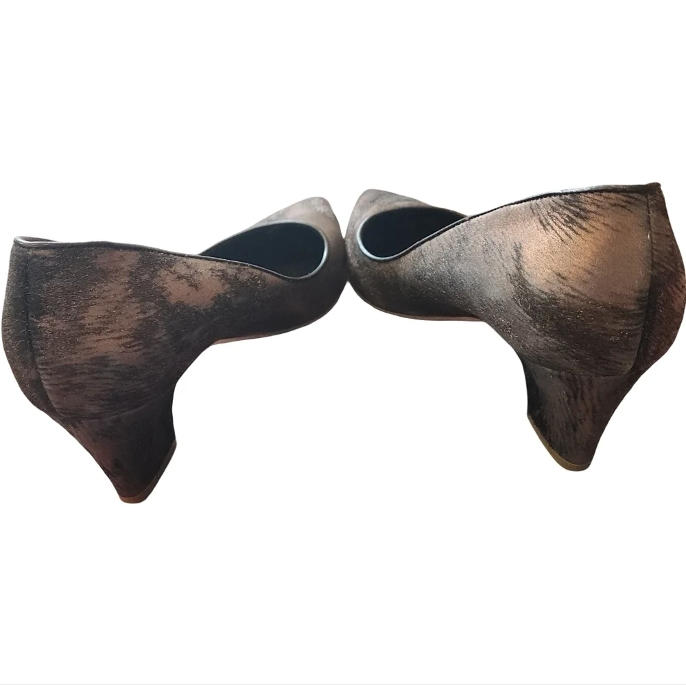 RUPERT SANDERSON Elegant Brown And Gold Calfskin Heels